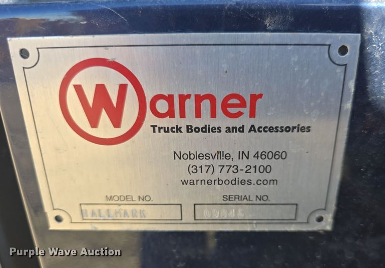 image for item DO7798 2010 Ford F550 Super Duty flatbed truck