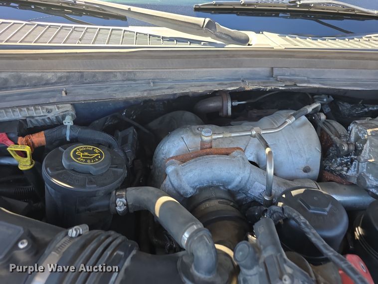 image for item DO7798 2010 Ford F550 Super Duty flatbed truck