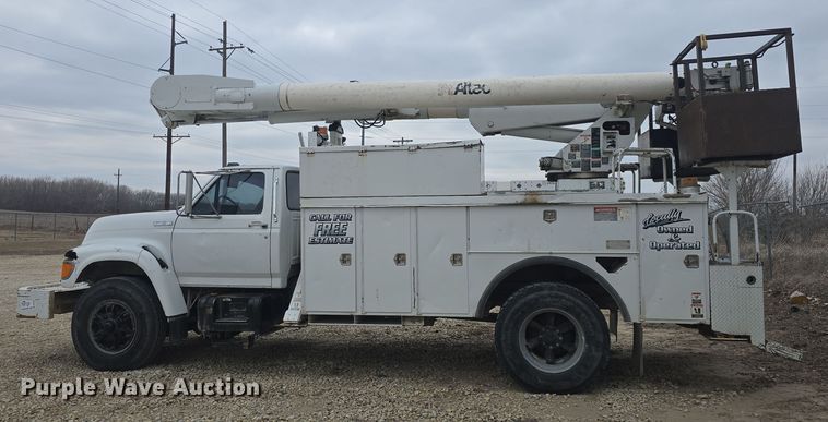 image for item DO7815 1995 Ford F800 bucket truck