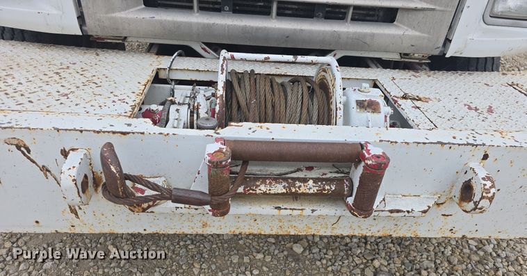 image for item DO7815 1995 Ford F800 bucket truck