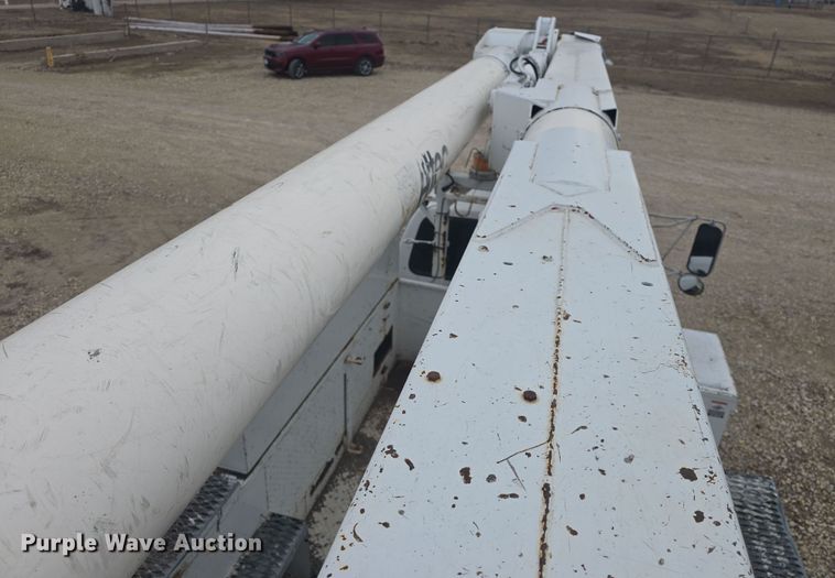 image for item DO7815 1995 Ford F800 bucket truck