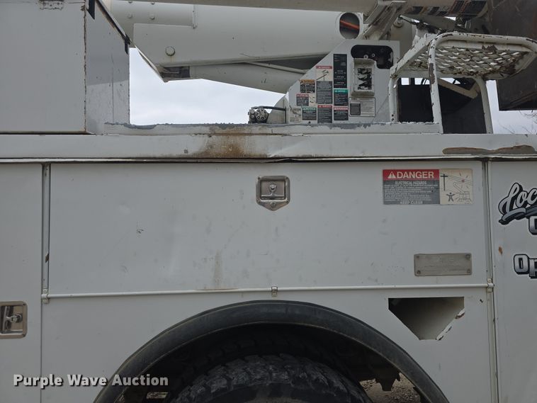 image for item DO7815 1995 Ford F800 bucket truck
