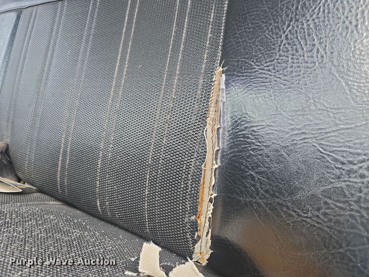 image for item DO7815 1995 Ford F800 bucket truck