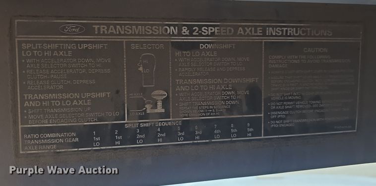 image for item DO7815 1995 Ford F800 bucket truck