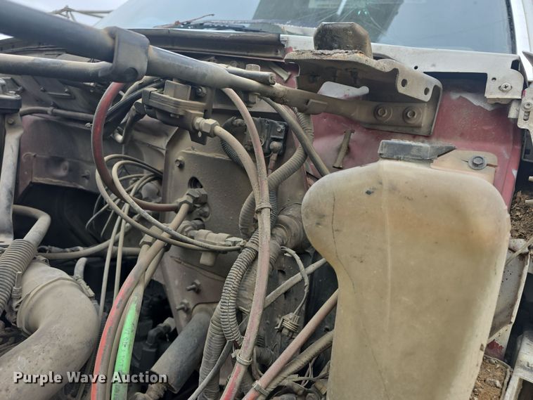 image for item DO7815 1995 Ford F800 bucket truck