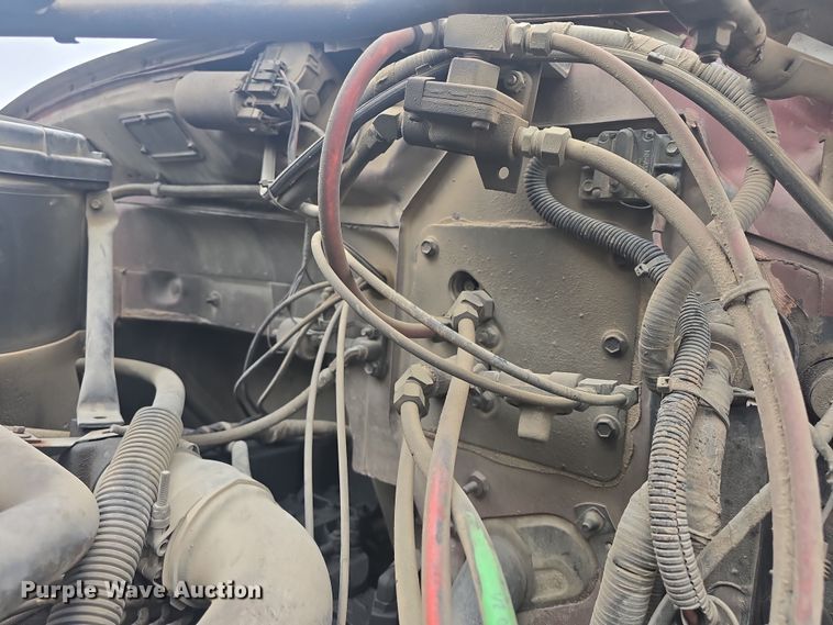 image for item DO7815 1995 Ford F800 bucket truck