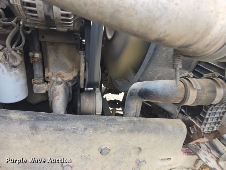 image for item DO7815 1995 Ford F800 bucket truck