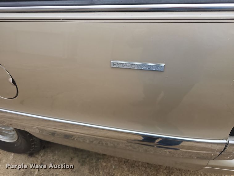 image for item DO7823 1994 Buick Roadmaster Estate Wagon 