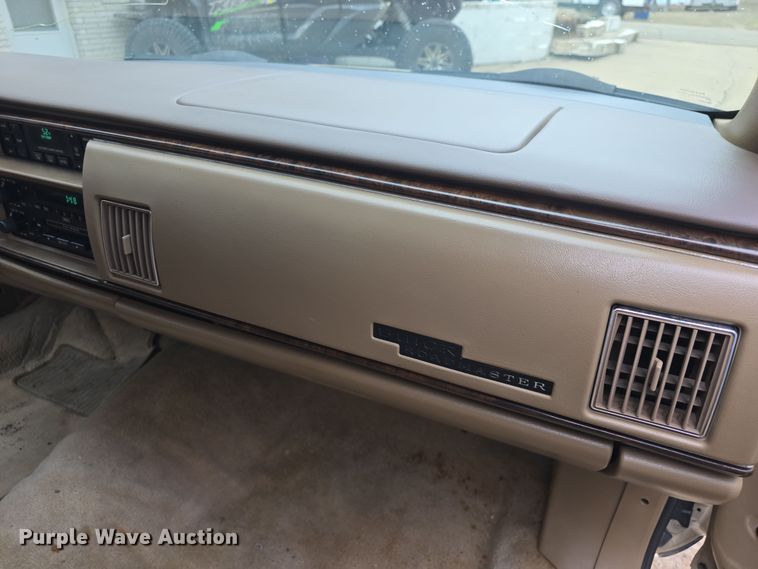 image for item DO7823 1994 Buick Roadmaster Estate Wagon 