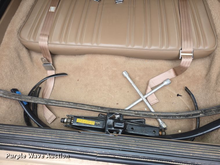 image for item DO7823 1994 Buick Roadmaster Estate Wagon 