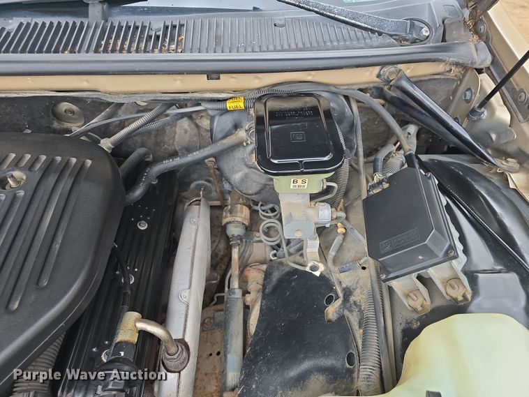 image for item DO7823 1994 Buick Roadmaster Estate Wagon 