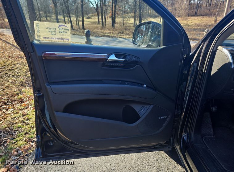 image for item DP6182 2012 Audi Q7 SUV