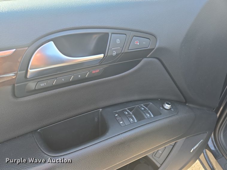 image for item DP6182 2012 Audi Q7 SUV