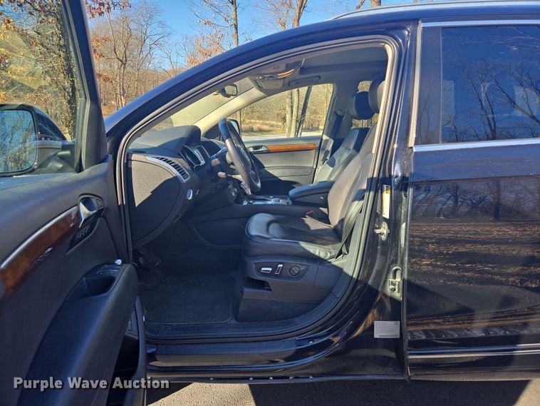 image for item DP6182 2012 Audi Q7 SUV