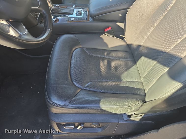 image for item DP6182 2012 Audi Q7 SUV