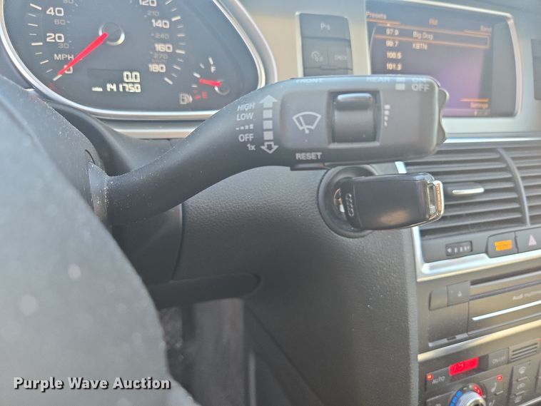 image for item DP6182 2012 Audi Q7 SUV