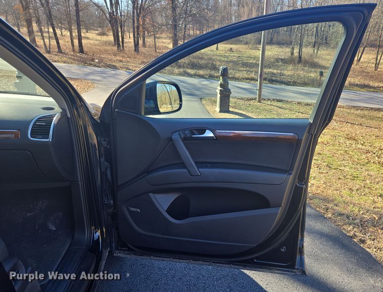 image for item DP6182 2012 Audi Q7 SUV