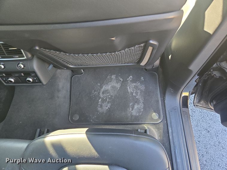 image for item DP6182 2012 Audi Q7 SUV