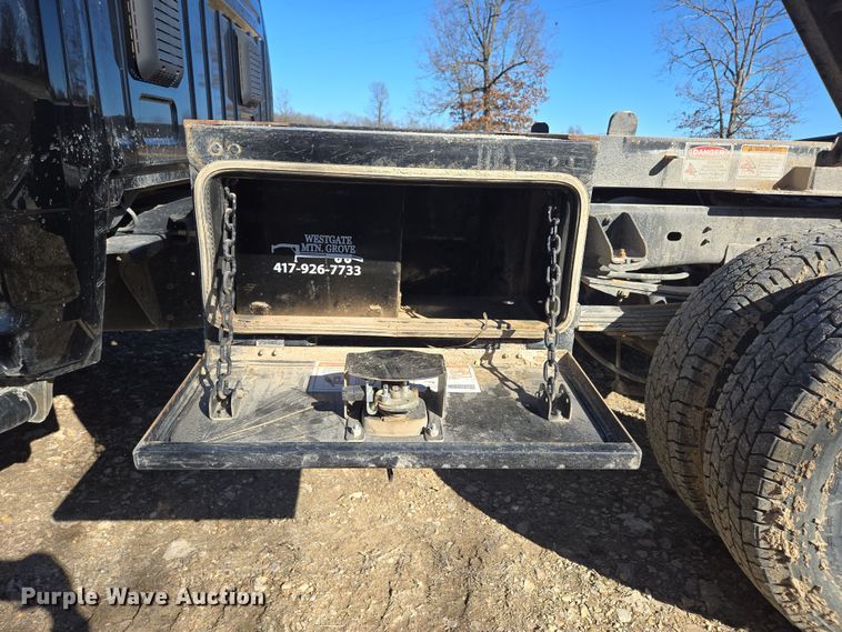 image for item DP6185 2021 Dodge Ram 3500 dump bale bed pickup truck