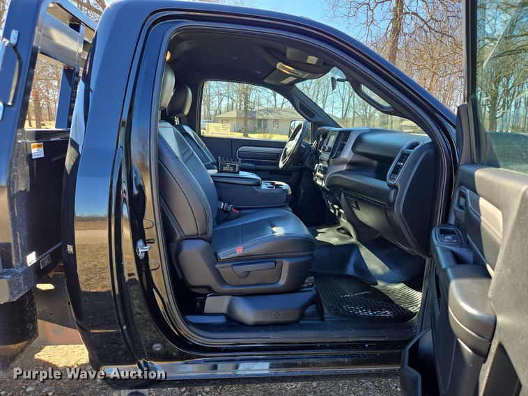 image for item DP6185 2021 Dodge Ram 3500 dump bale bed pickup truck