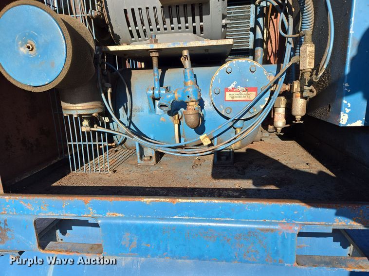 image for item DP6188 Quincy air compressor