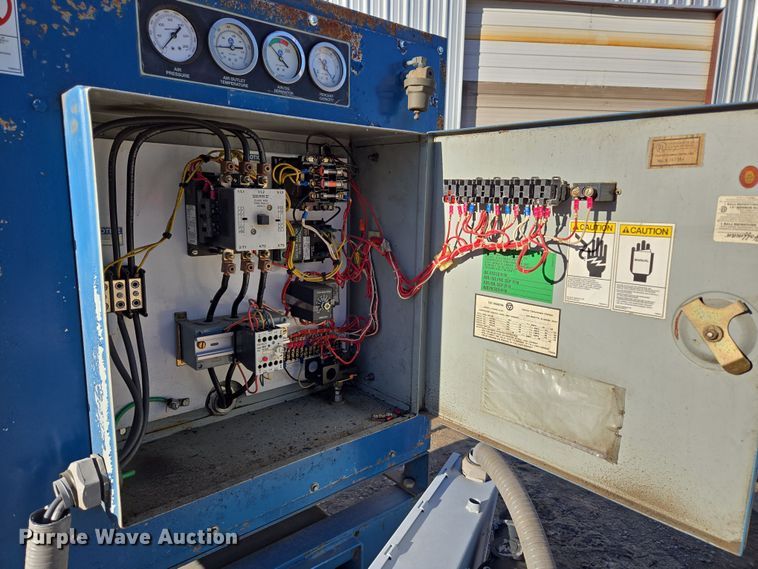 image for item DP6188 Quincy air compressor