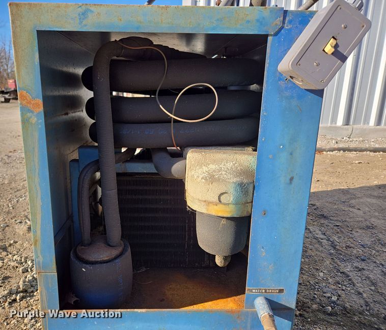 image for item DP6188 Quincy air compressor