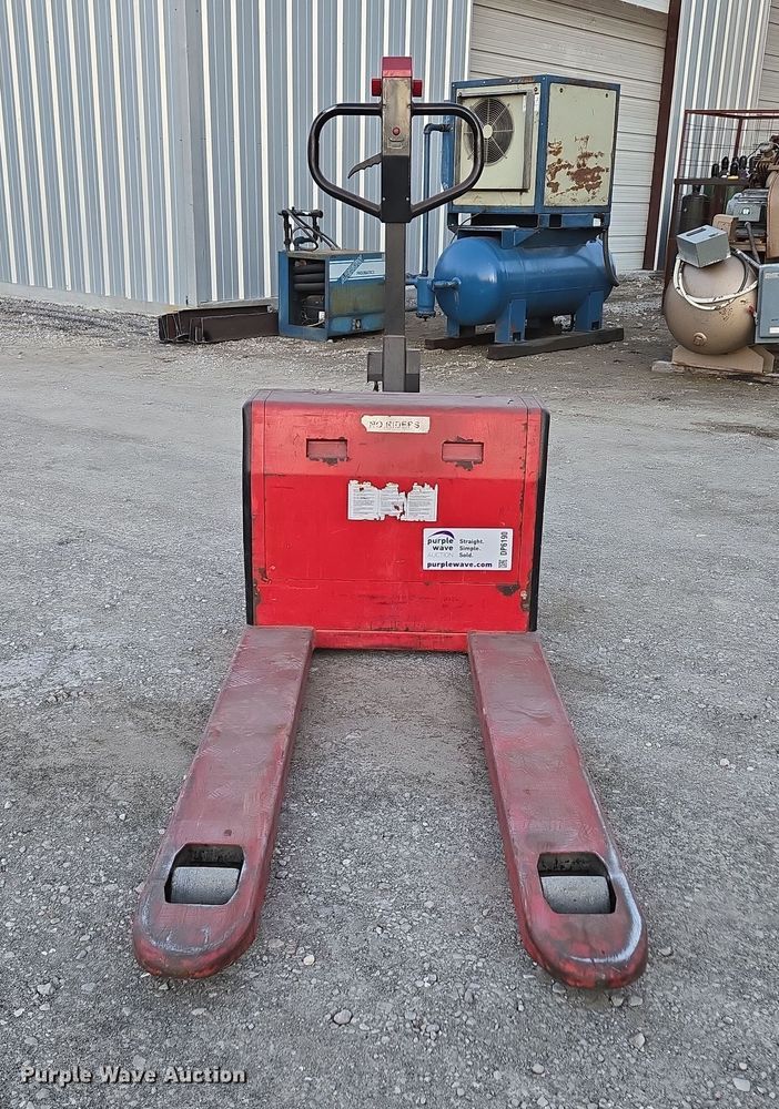 image for item DP6190 Dayton 5RTD1 pallet jack