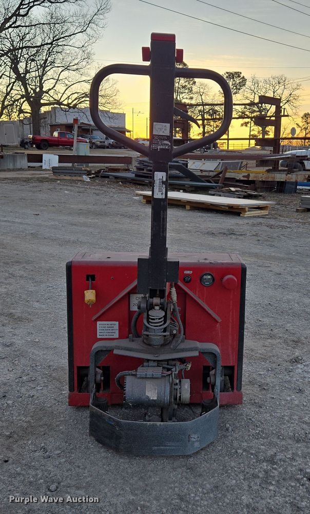 image for item DP6190 Dayton 5RTD1 pallet jack