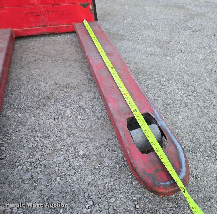 image for item DP6190 Dayton 5RTD1 pallet jack