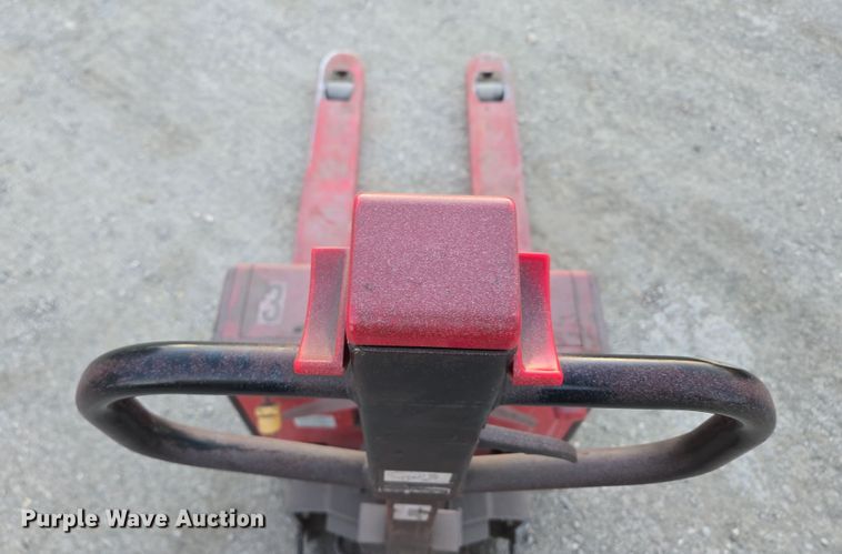 image for item DP6190 Dayton 5RTD1 pallet jack
