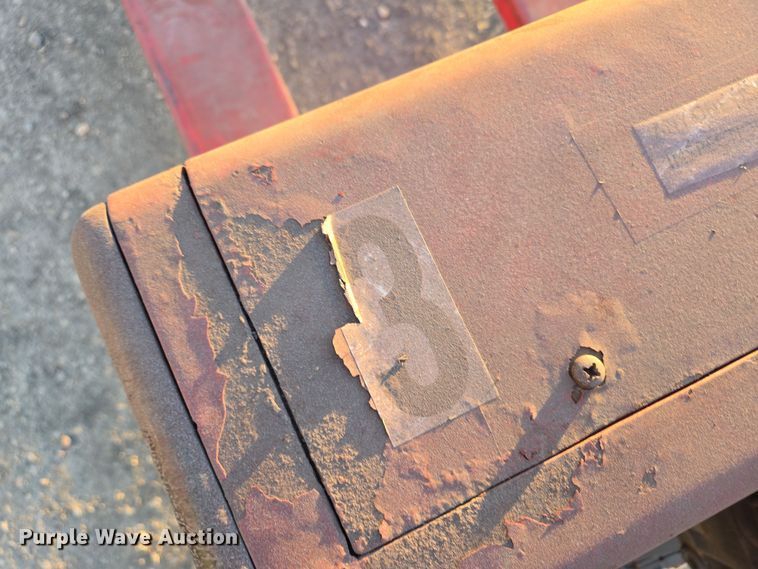 image for item DP6190 Dayton 5RTD1 pallet jack