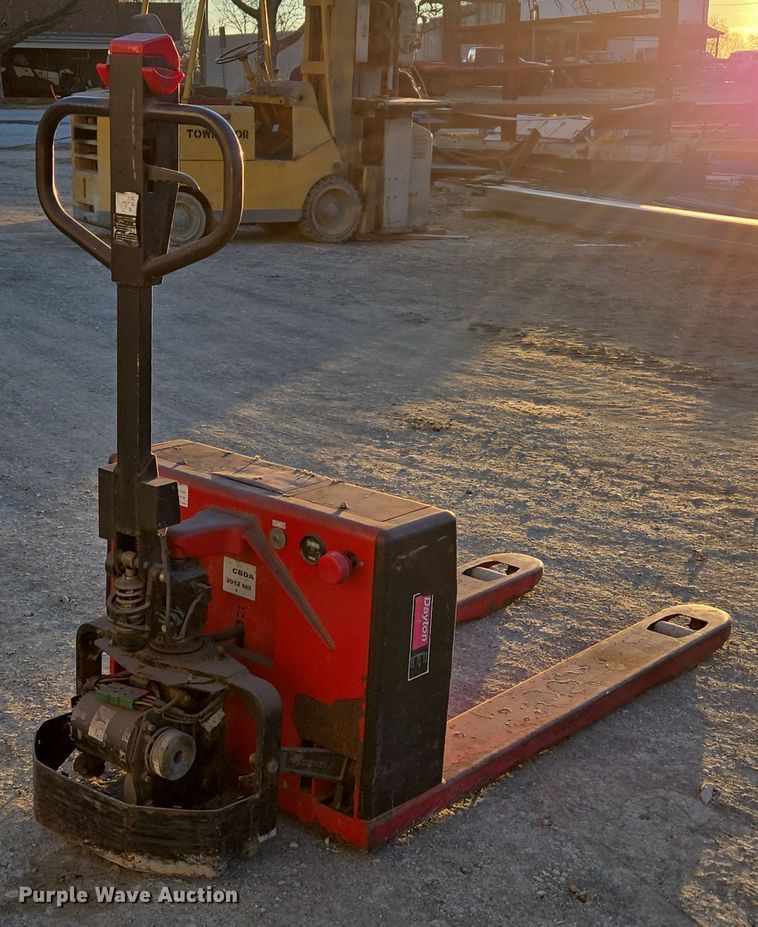 image for item DP6191 Dayton 5RTD1 pallet jack