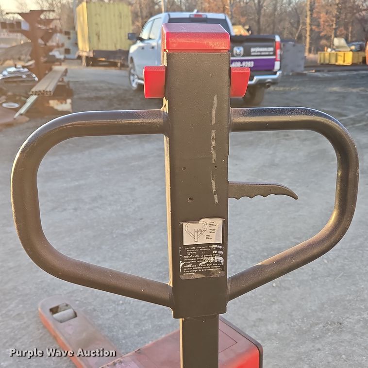 image for item DP6191 Dayton 5RTD1 pallet jack