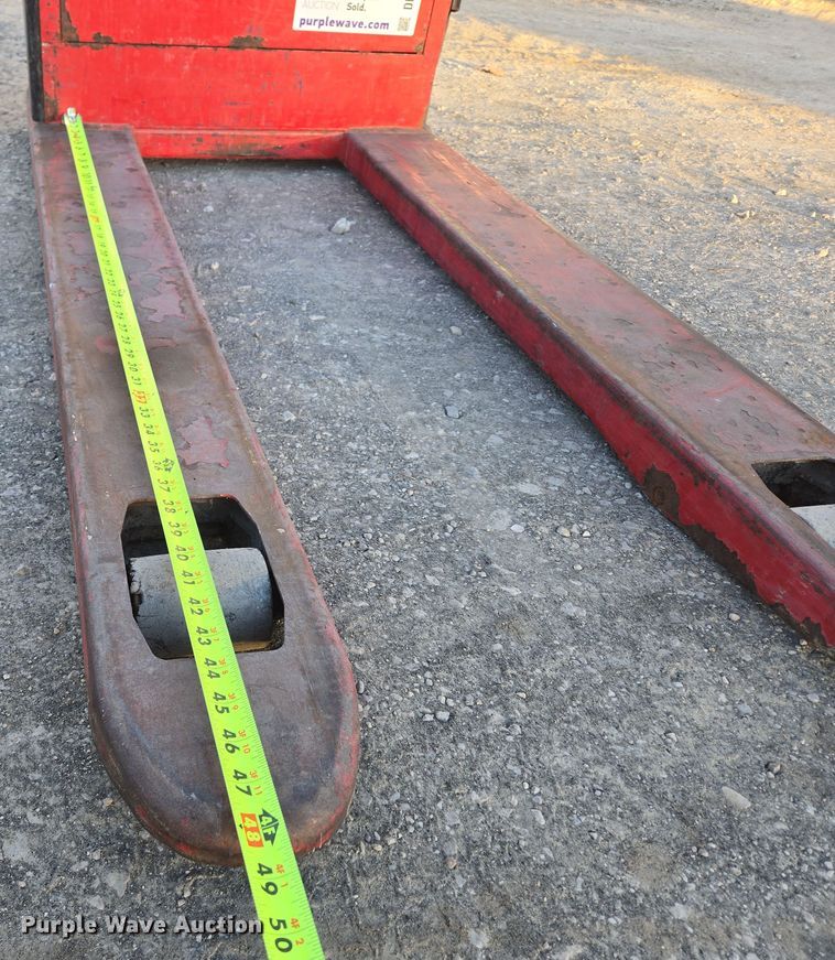 image for item DP6191 Dayton 5RTD1 pallet jack