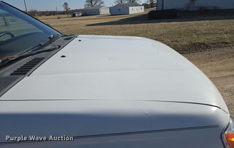 image for item DP6195 2000 Nissan Frontier Crew Cab pickup truck