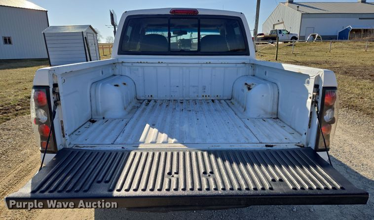 image for item DP6195 2000 Nissan Frontier Crew Cab pickup truck