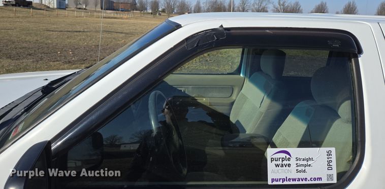 image for item DP6195 2000 Nissan Frontier Crew Cab pickup truck