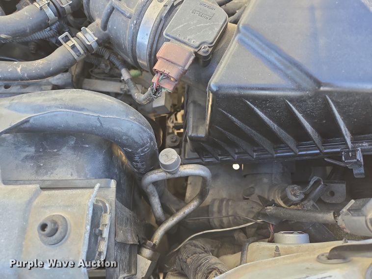 image for item DP6195 2000 Nissan Frontier Crew Cab pickup truck