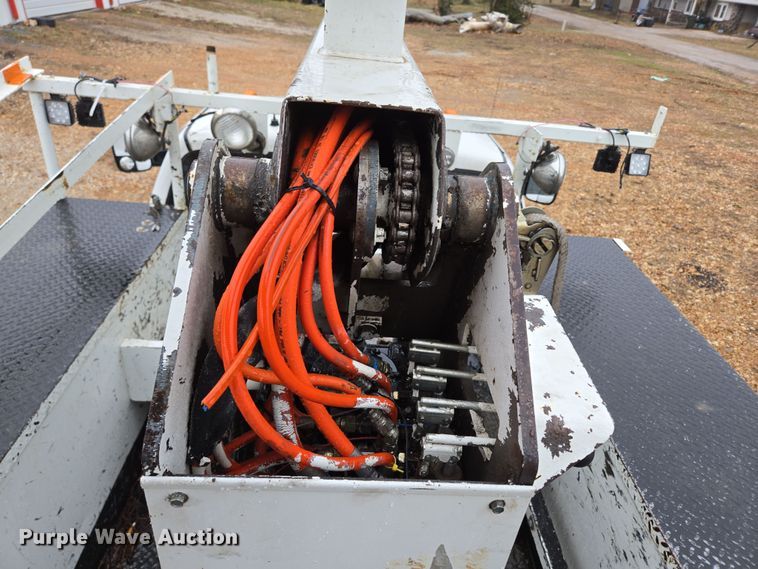 image for item DP6197 2001 Dodge Ram 3500 bucket truck