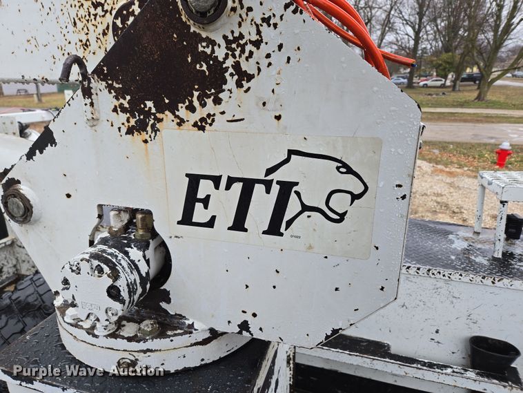 image for item DP6197 2001 Dodge Ram 3500 bucket truck