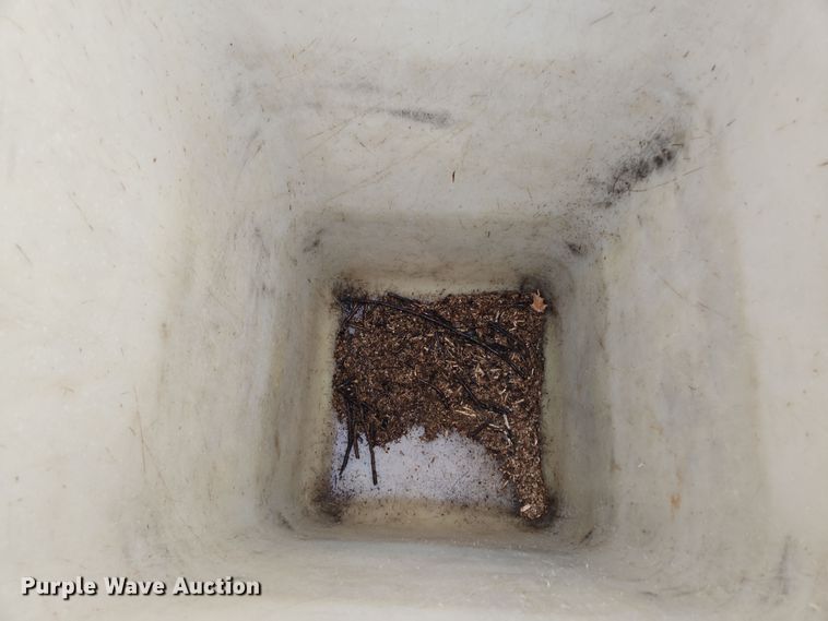 image for item DP6197 2001 Dodge Ram 3500 bucket truck