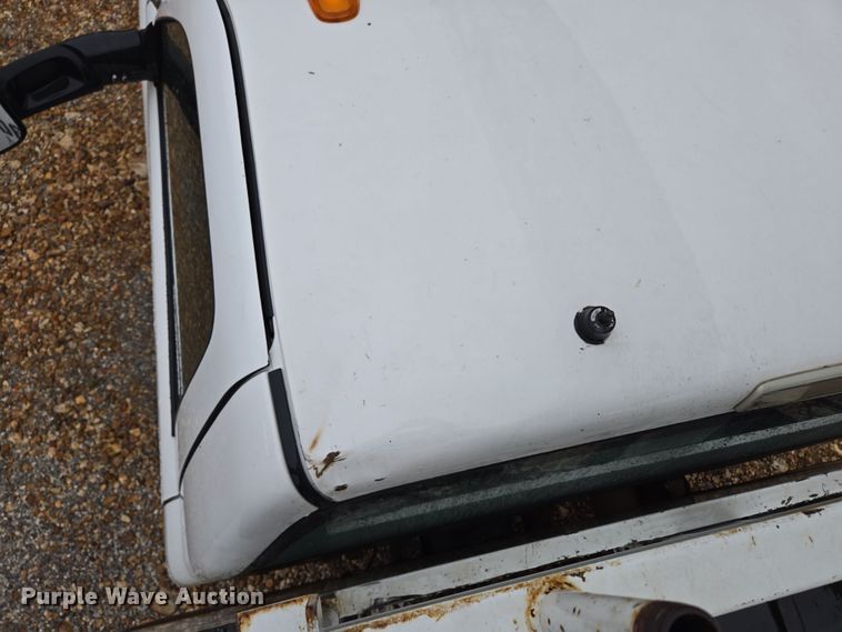 image for item DP6197 2001 Dodge Ram 3500 bucket truck