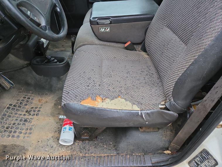 image for item DP6197 2001 Dodge Ram 3500 bucket truck