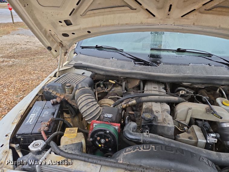 image for item DP6197 2001 Dodge Ram 3500 bucket truck