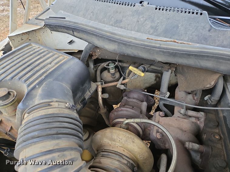 image for item DP6197 2001 Dodge Ram 3500 bucket truck