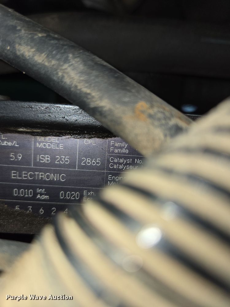 image for item DP6197 2001 Dodge Ram 3500 bucket truck