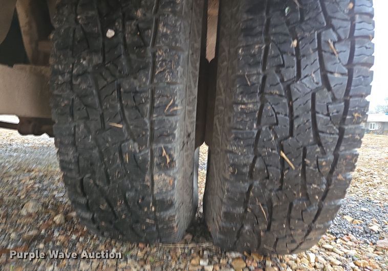 image for item DP6197 2001 Dodge Ram 3500 bucket truck