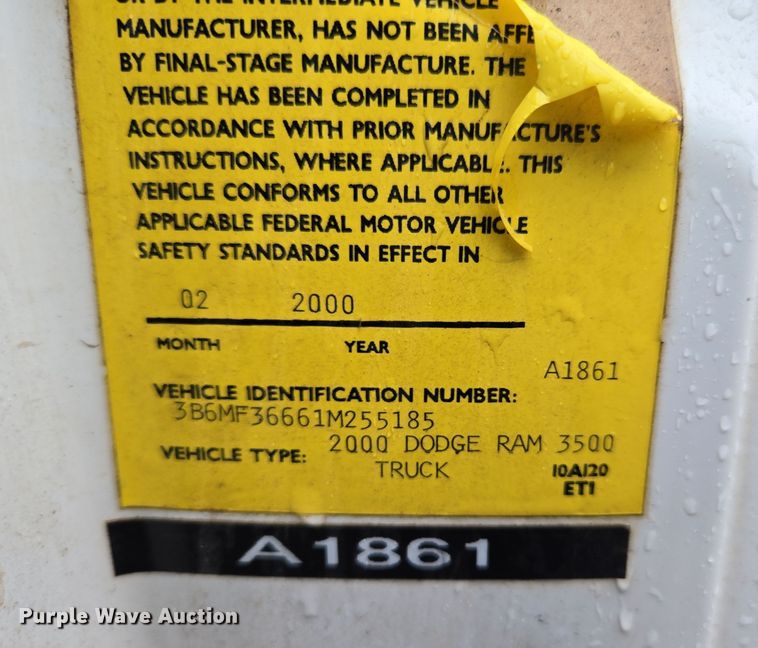 image for item DP6197 2001 Dodge Ram 3500 bucket truck