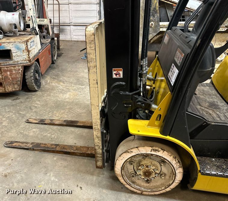 image for item DQ6640 2005 Yale Veracitor 50VX forklift